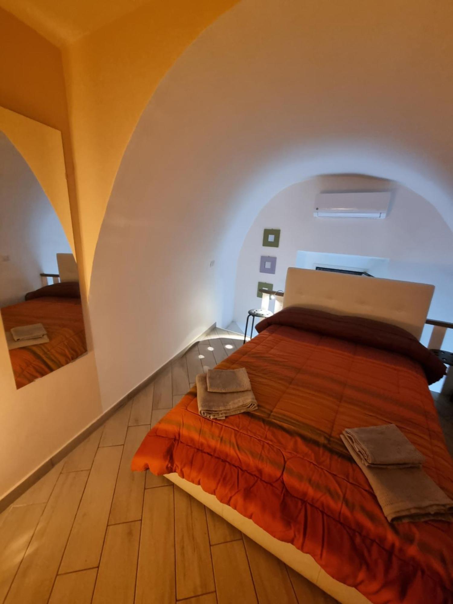 A Casarell Apartment Napoli Bagian luar foto