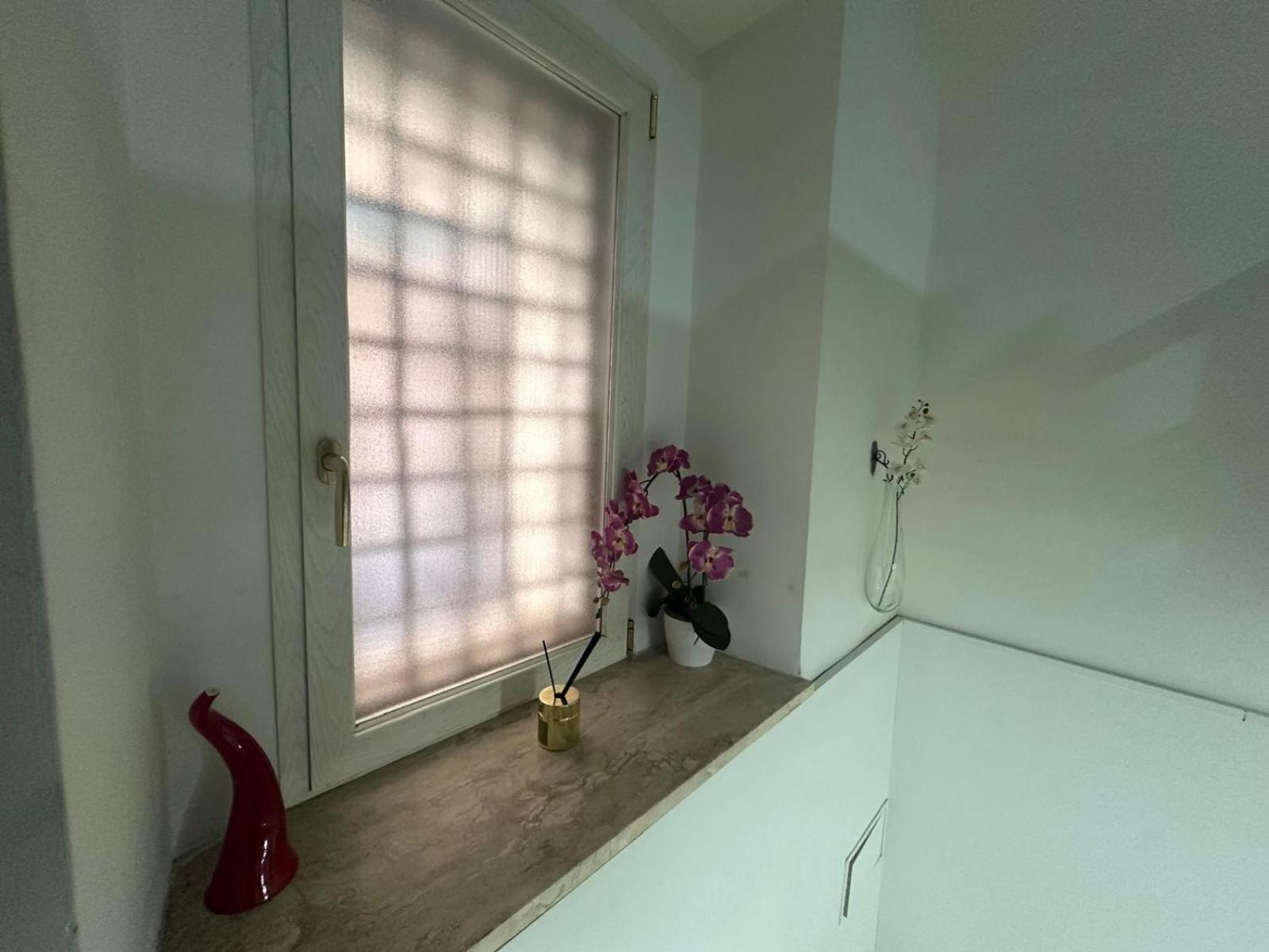 A Casarell Apartment Napoli Bagian luar foto